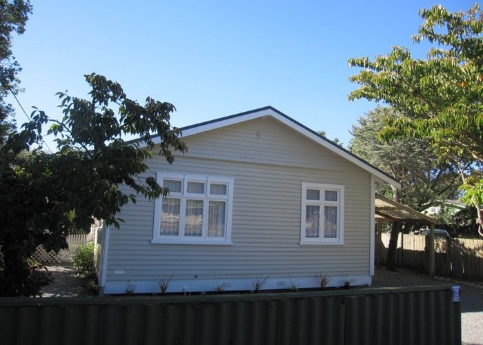  at 28 Manuka Street, Otaki Beach, Otaki