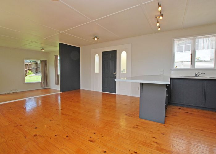  at 5 Caronia Crescent, Lynfield, Auckland