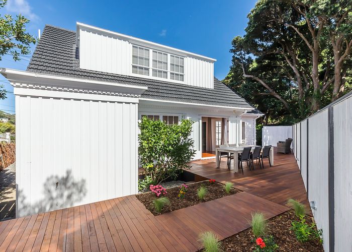  at 2 Tio Tio Road, Miramar, Wellington