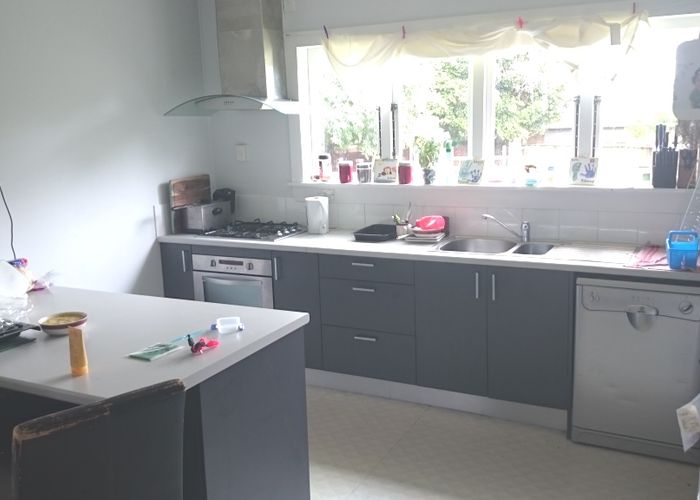  at 321 Great North Road, Henderson, Auckland