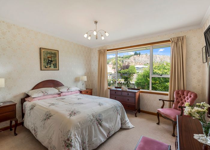  at 34 Celia Street, Redcliffs, Christchurch