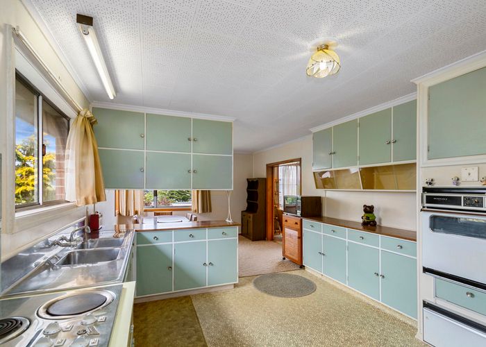  at 17 Dowse Drive, Maungaraki, Lower Hutt