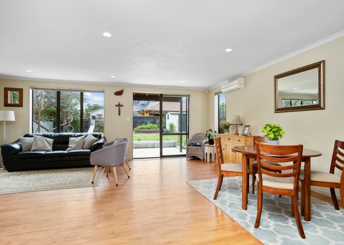  at 14 Secoia Crescent, Mangere, Auckland