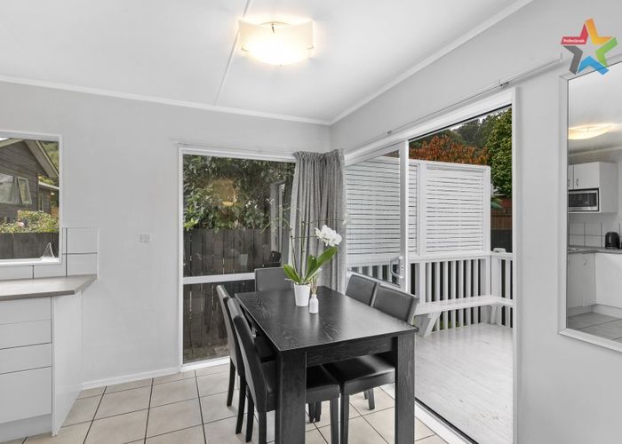  at 1/37 Owen Street, Belmont, Lower Hutt