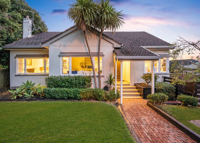  at 1/154 Orakei Road, Remuera, Auckland