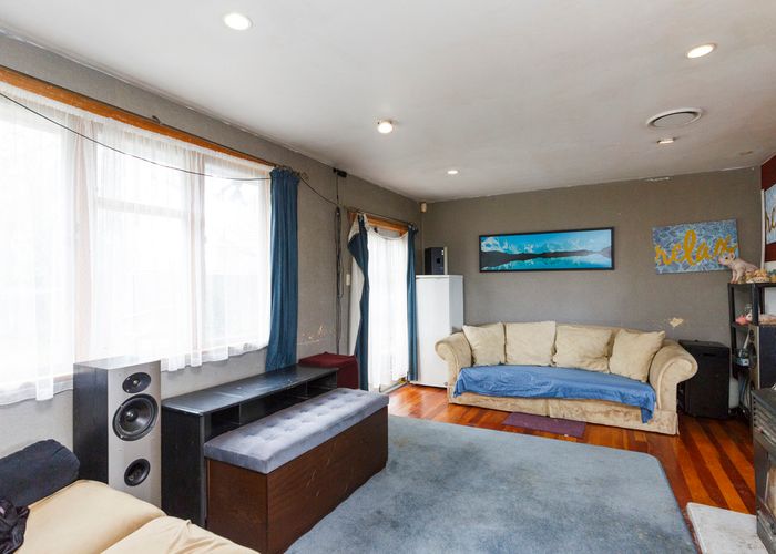  at 895 Main Street, Roslyn, Palmerston North
