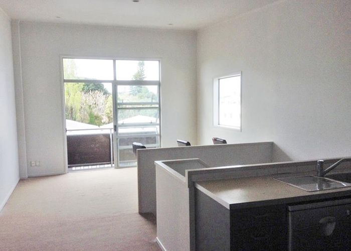  at 12/3 Ngahura Street, Eden Terrace, Auckland
