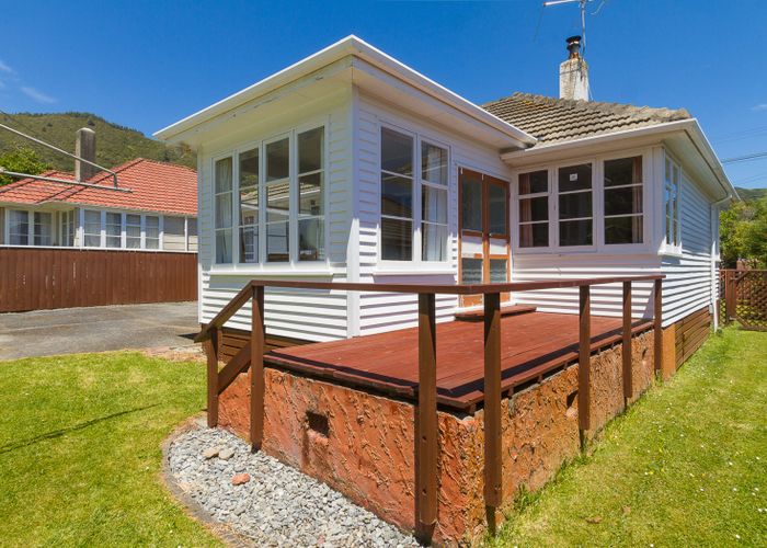  at 15 Wilkie Crescent, Naenae, Lower Hutt