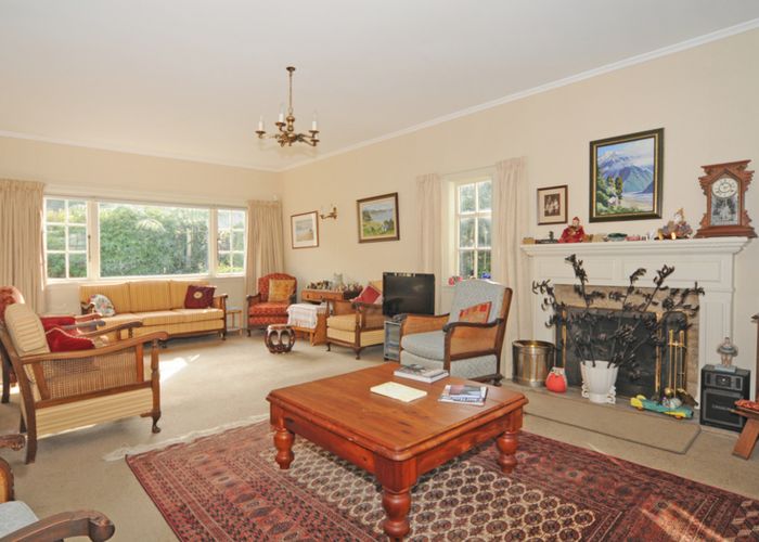  at 4 Friend Street, Karori, Wellington