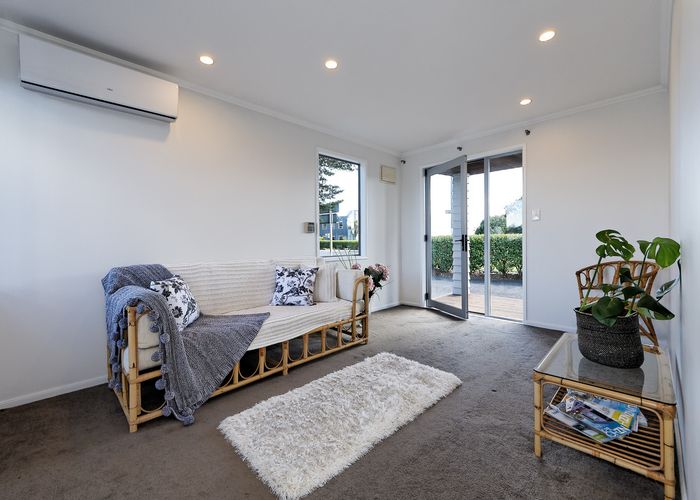  at 1/93 Hobsonville Road, West Harbour, Auckland