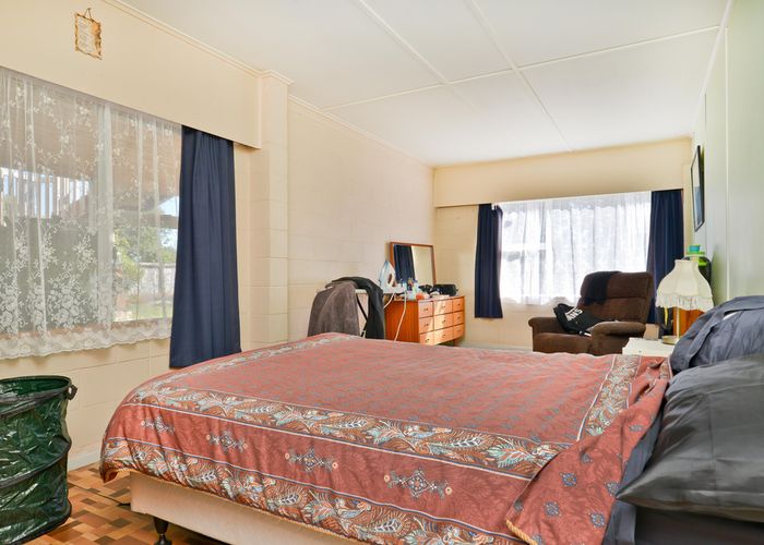  at 40 Clements Crescent, Queenwood, Hamilton