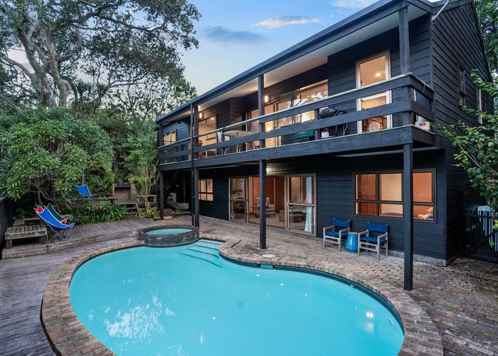  at 14 Kelvin Road, Remuera, Auckland