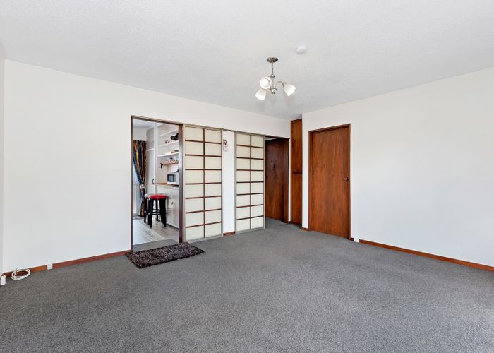  at 2/30 Garvins Road, Hornby, Christchurch