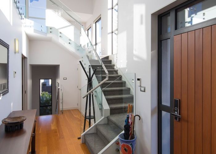  at 12 Fairview Road, Mount Eden, Auckland