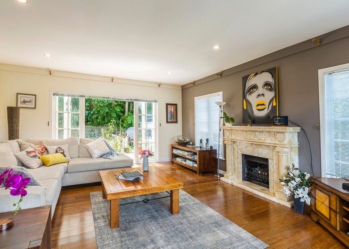  at 108 Paritai Drive, Orakei, Auckland