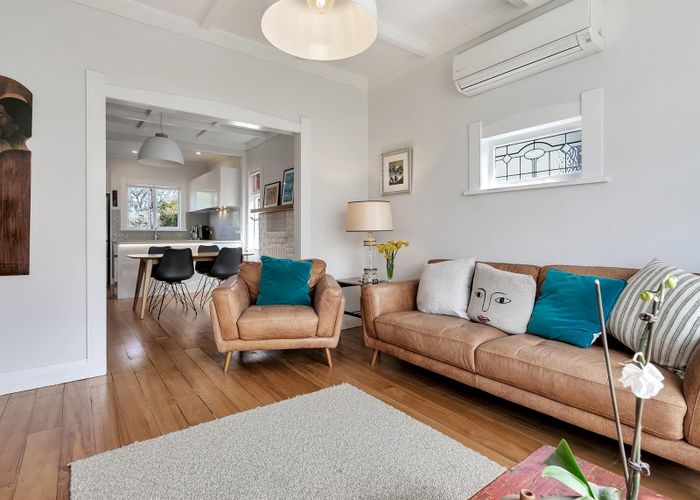  at 50 Westmere Crescent, Westmere, Auckland