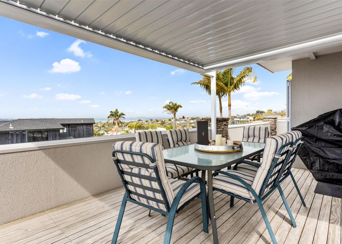  at 26 Bernleigh Terrace, West Harbour, Auckland