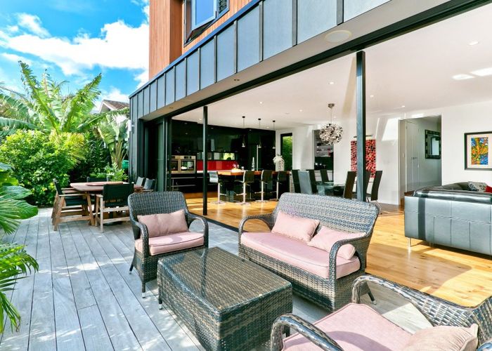  at 11 Wright Road, Point Chevalier, Auckland