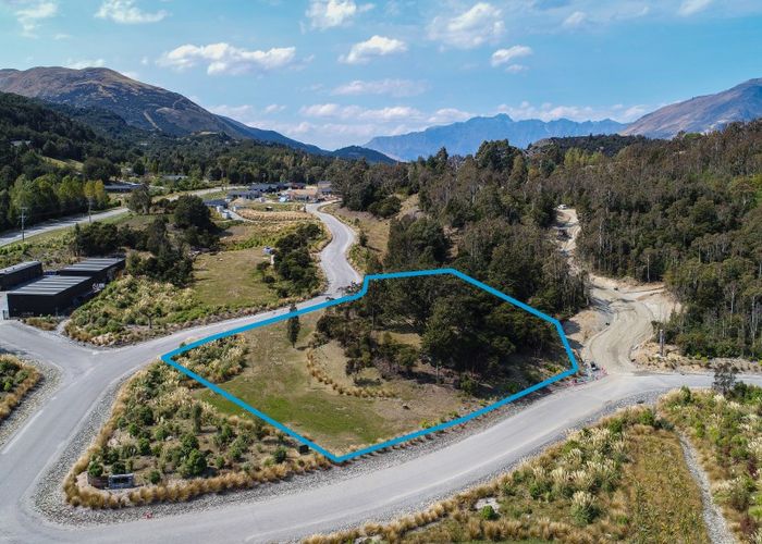  at 10 Peregrine Falcon Road, Mount Creighton, Queenstown