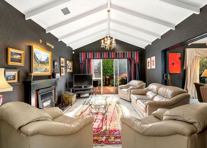  at 6 Golf Road, Heretaunga, Upper Hutt