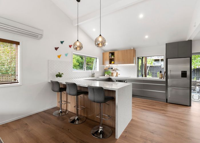  at 121 Gowing Drive, Meadowbank, Auckland