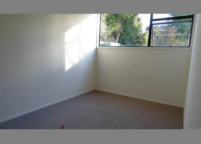  at 1/24 Nor'east Drive, Northcross, Auckland