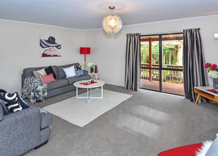  at 7 Bill Phillip Place, Clendon Park, Auckland