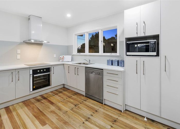  at 128 Gloucester Road, Manurewa, Auckland