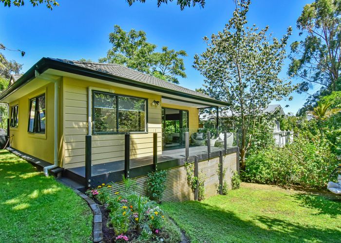  at 2/36 Halver Road, Hillpark, Auckland