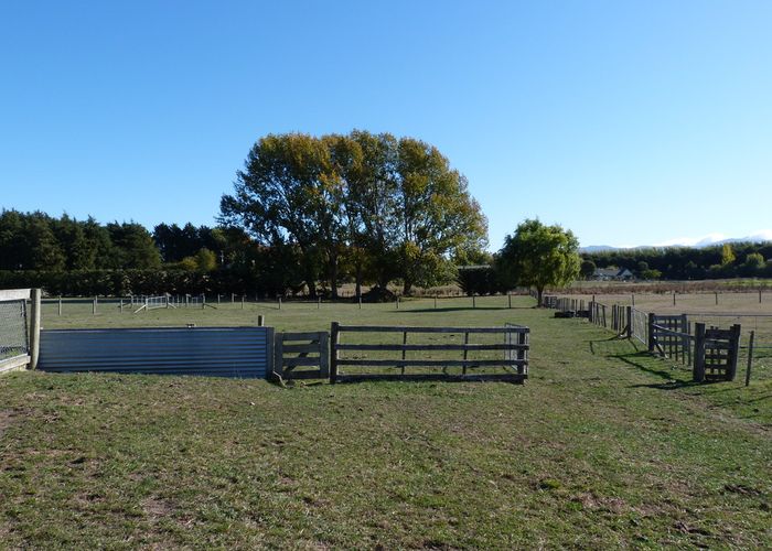  at 143 Riversdale Road, Carterton
