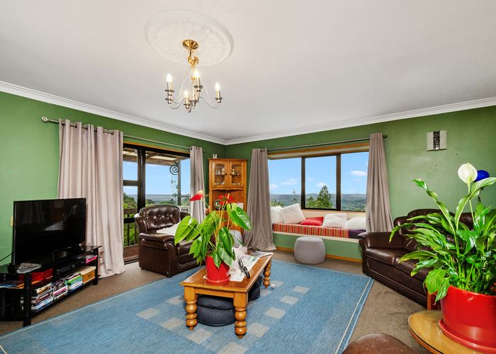  at 31B Bush Road, Waiatarua, Auckland