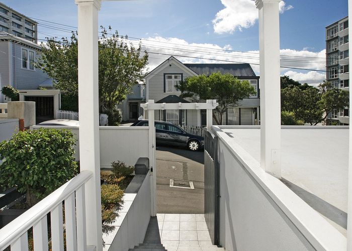  at 5 Newman Terrace, Thorndon, Wellington