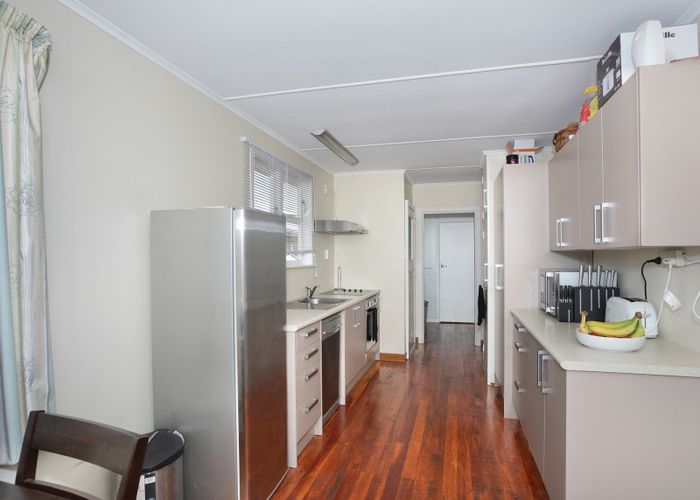  at 14 Racecourse Avenue, Marton