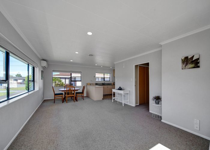  at 2/1 Price Street, Westown, New Plymouth