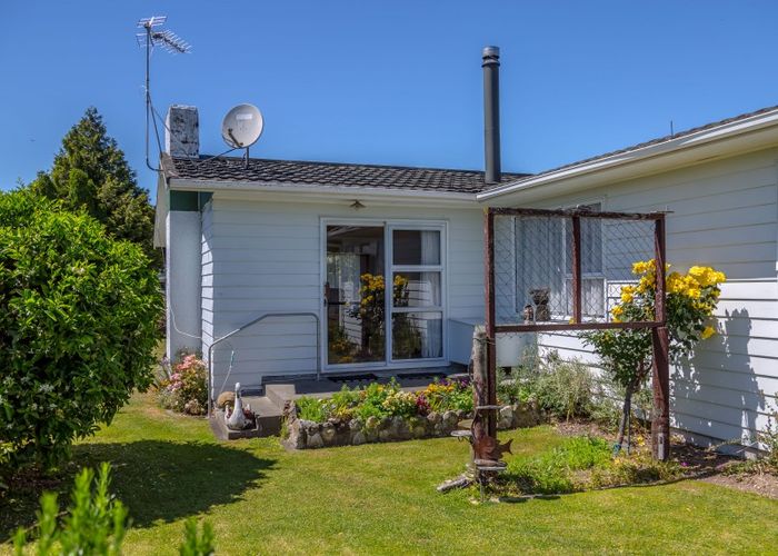  at 8 Booth Street, Carterton