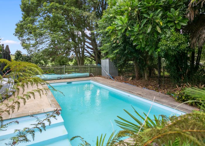  at 16 Momona Road, Piarere, Tīrau