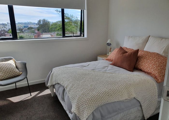  at 4/3 Rimu Road, Mangere Bridge, Auckland