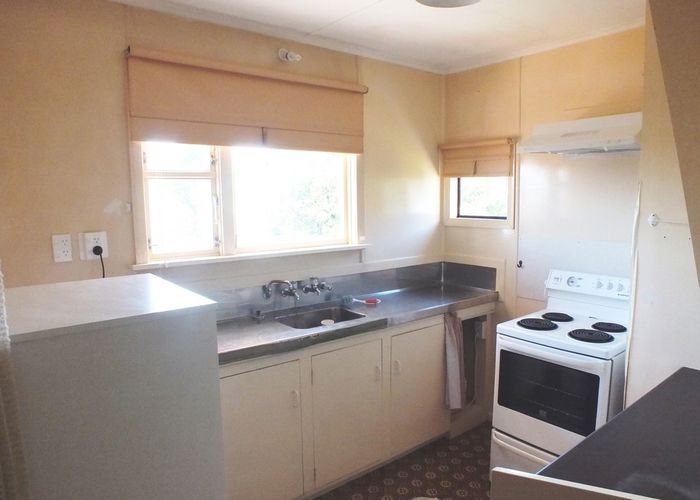  at 5 Aparangi Crescent, Elsdon, Porirua
