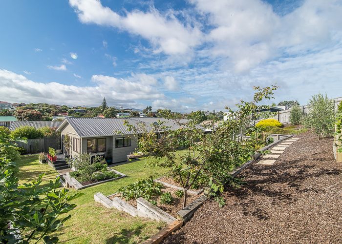  at 85 Queens Road, Waikanae Beach, Waikanae