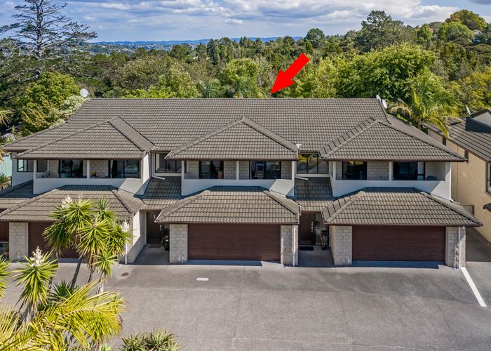  at 2/90 Albany Highway, Greenhithe, Auckland