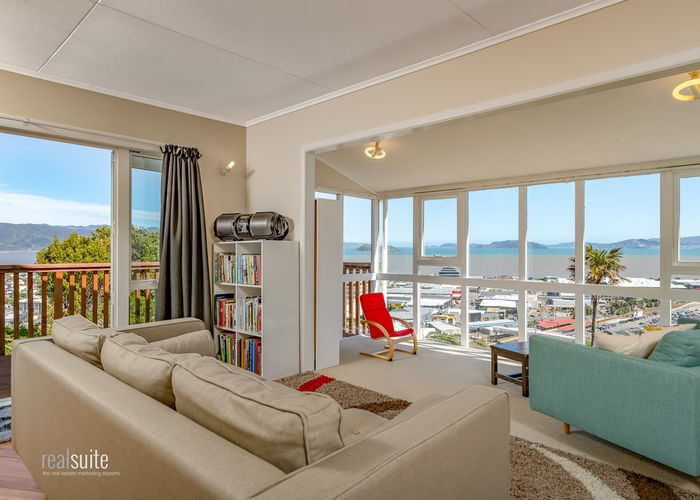  at 36 Rakeiora Grove, Korokoro, Lower Hutt