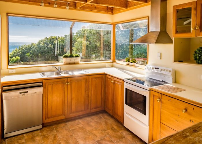  at 116 Motuhara Road, Plimmerton, Porirua