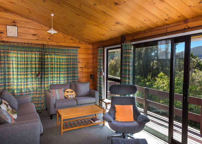  at 75 Fyvie Avenue, Tawa, Wellington
