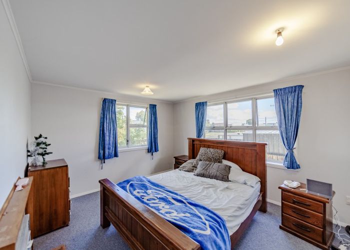  at 15 Curling Crescent, Onekawa, Napier