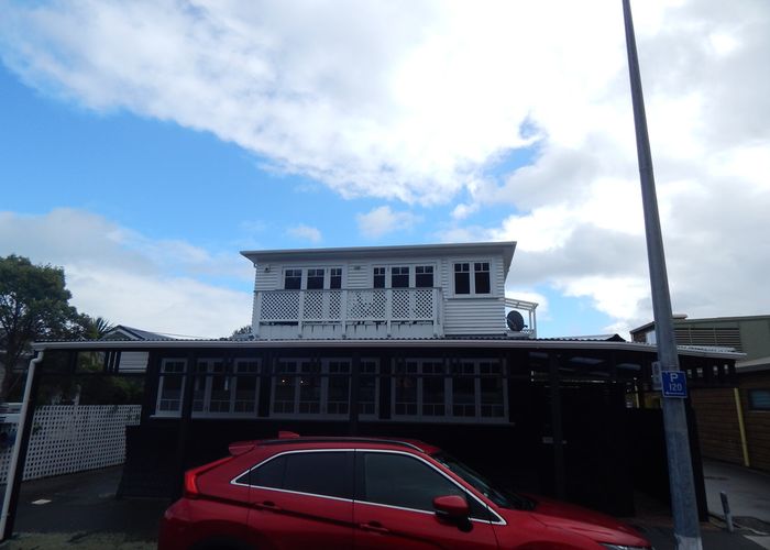  at 4/14 Oroua Street, Eastbourne, Lower Hutt