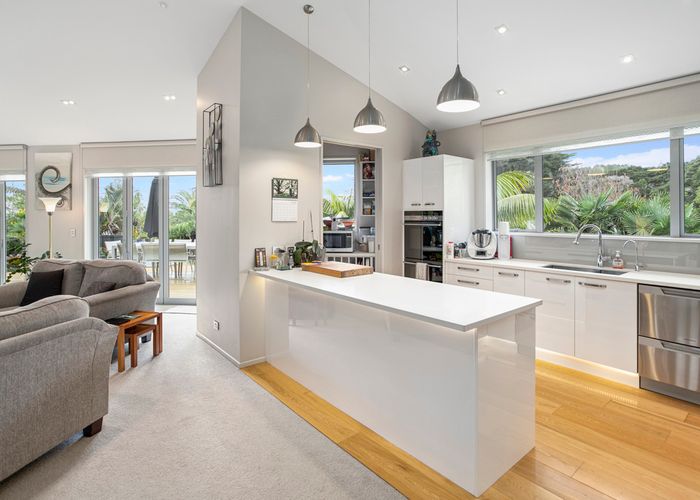  at 112 Parker Road, Oratia, Auckland