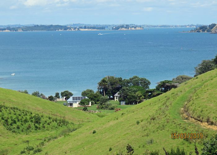  at 25 Ocean View Crescent, Rakino Island, Auckland