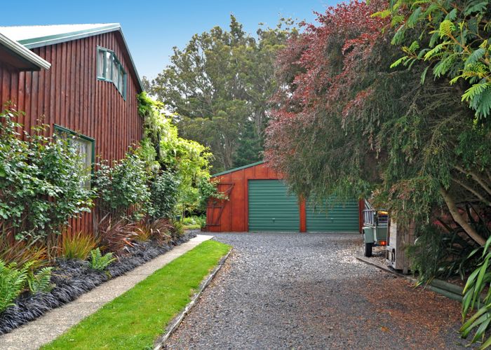  at 19 Hare Road, Ocean View, Dunedin