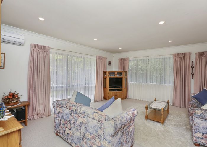  at 10 Kororako Grove, Whalers Gate, New Plymouth