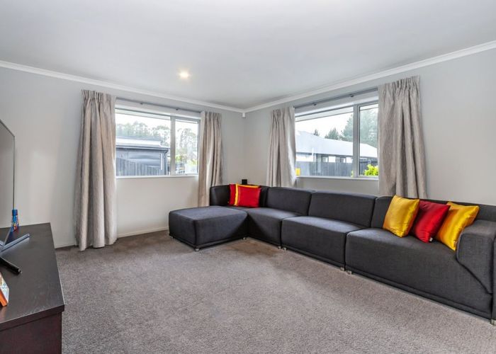  at 16 Kohunga Crescent, Bottle Lake, Christchurch